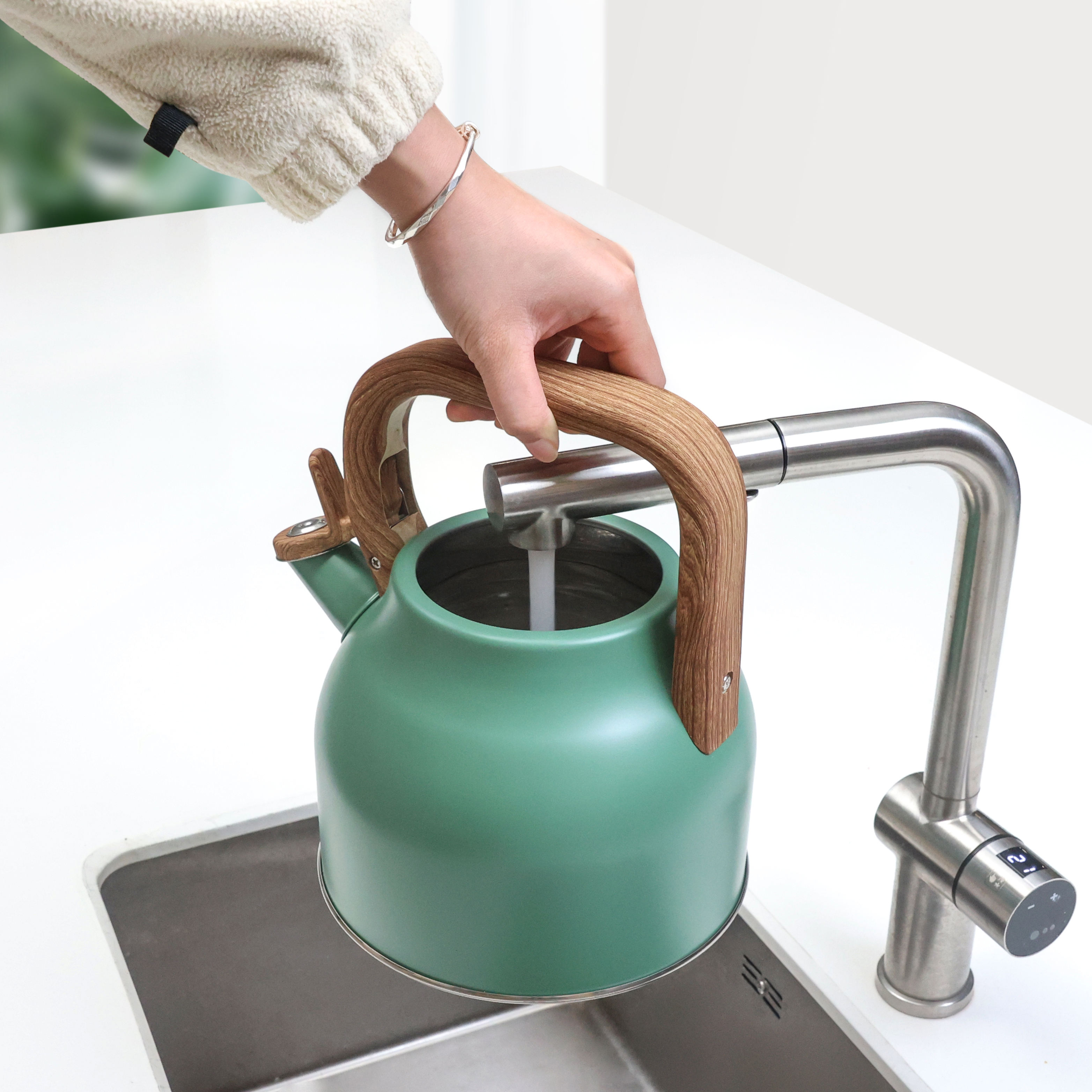 Factory Wholesale 3.0L Whistling Tea Kettle Tea Pot Customized Color Stainless Steel Hot Water Teapot for ALL Stovetop