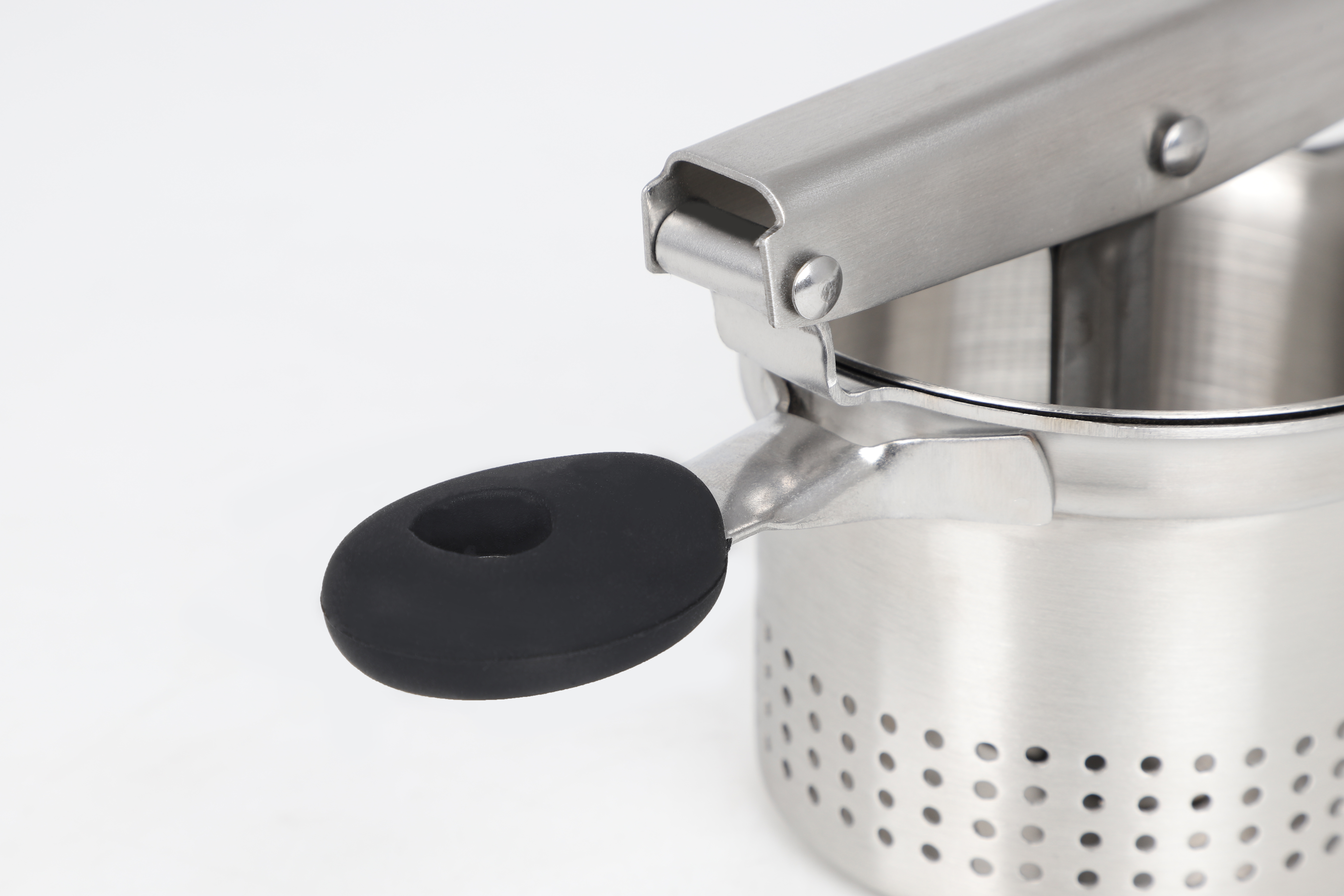 Custom Hot Selling Stainless Steel Potato Ricer And Masher