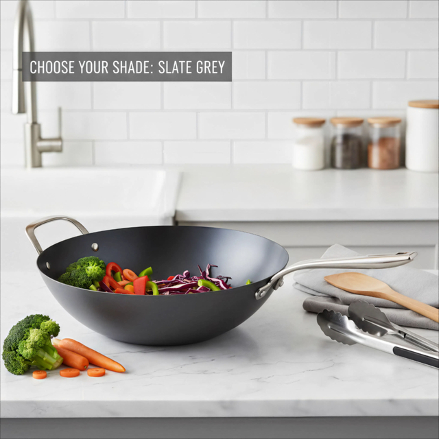 Factory Exclusive Design Seasoned Carbon Steel 14-Inch/35 cm Wok Pan Naturally Non Stick Pans Skillets Induction Compatible