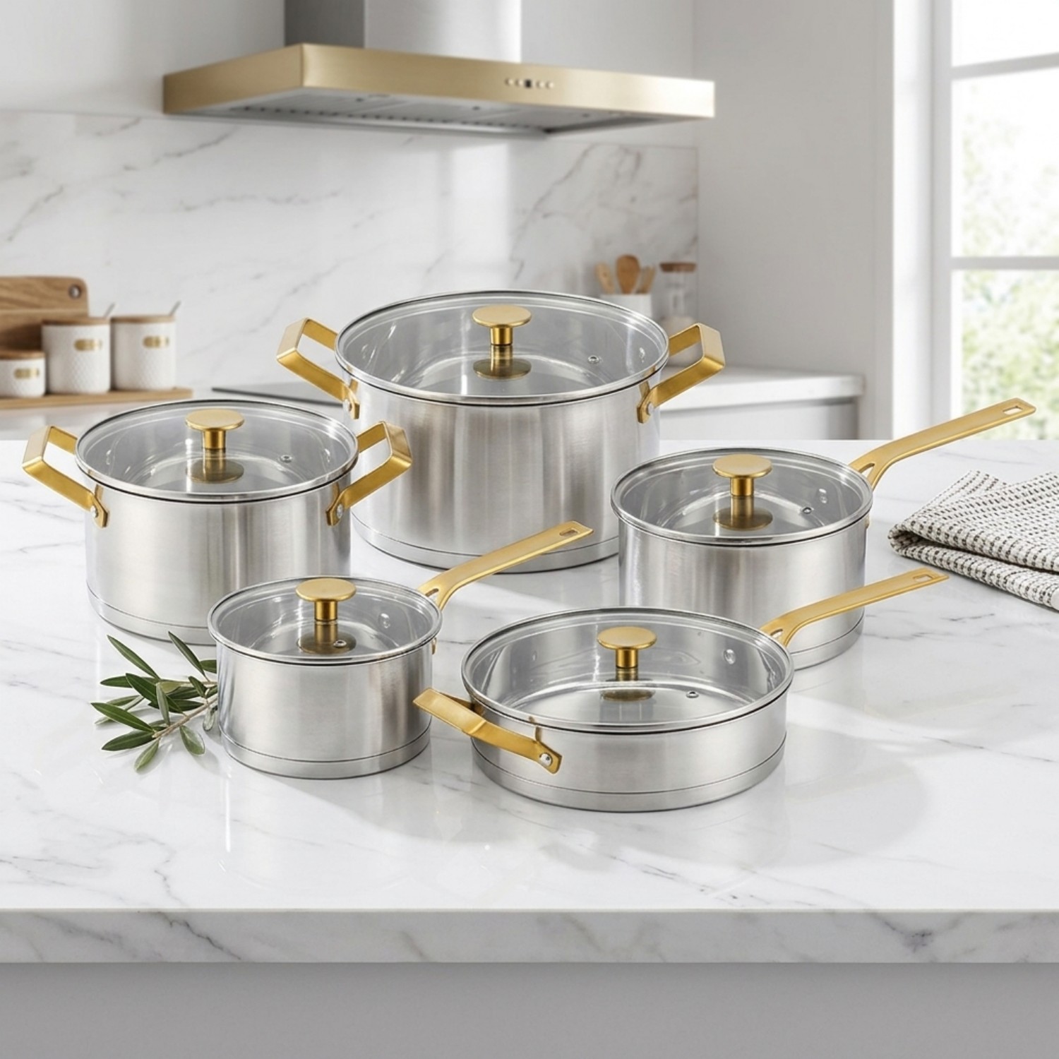Factory New Arrival Stainless Steel Cookware Set with Golden Handle Cooking Pots Brazed Bottom Cookware Set Saucepan Saute Pan